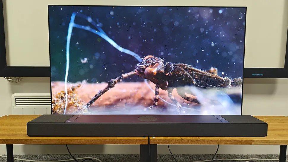 KEF XIO teszt a What Hi-Fi? magazinban