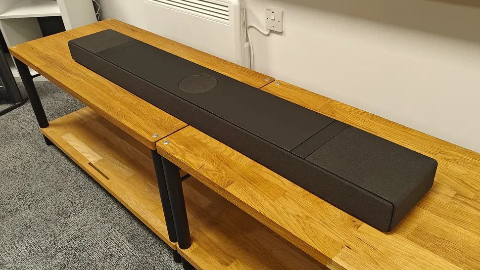 KEF XIO teszt a What Hi-Fi? magazinban