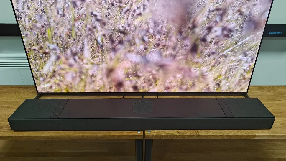 KEF XIO teszt a What Hi-Fi? magazinban