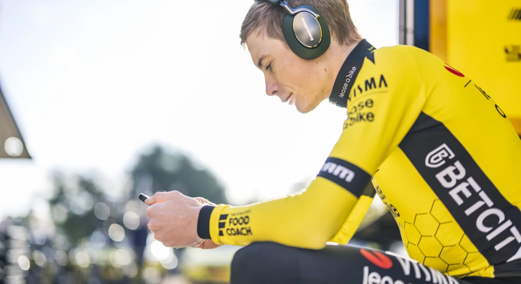 Team Visma | Lease a Bike partnerkapcsolat a Bowers & Wilkins márkával