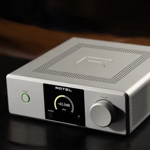 Sztereó integrált erősítők