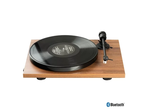 Pro-Ject E1 BT - lemezjátszó Bluetooth kimenettel /dió/